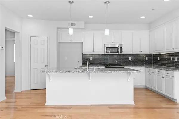 1370 Clementine Way, Fullerton, CA 92833