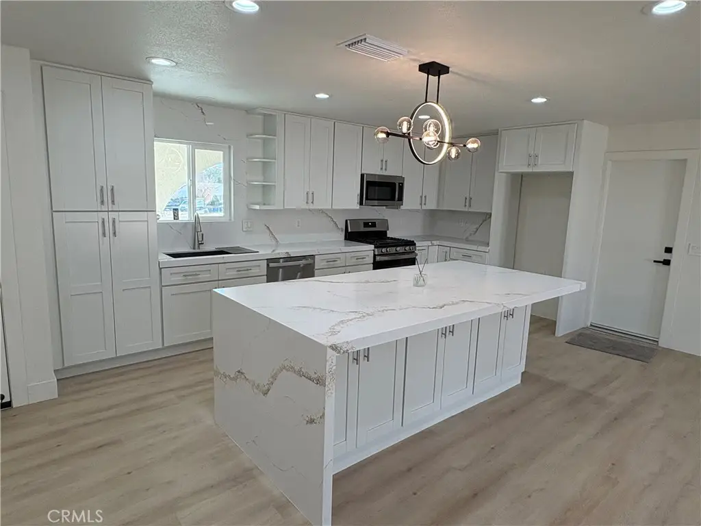 16854 Sholic St, Victorville, CA 92395 - #1