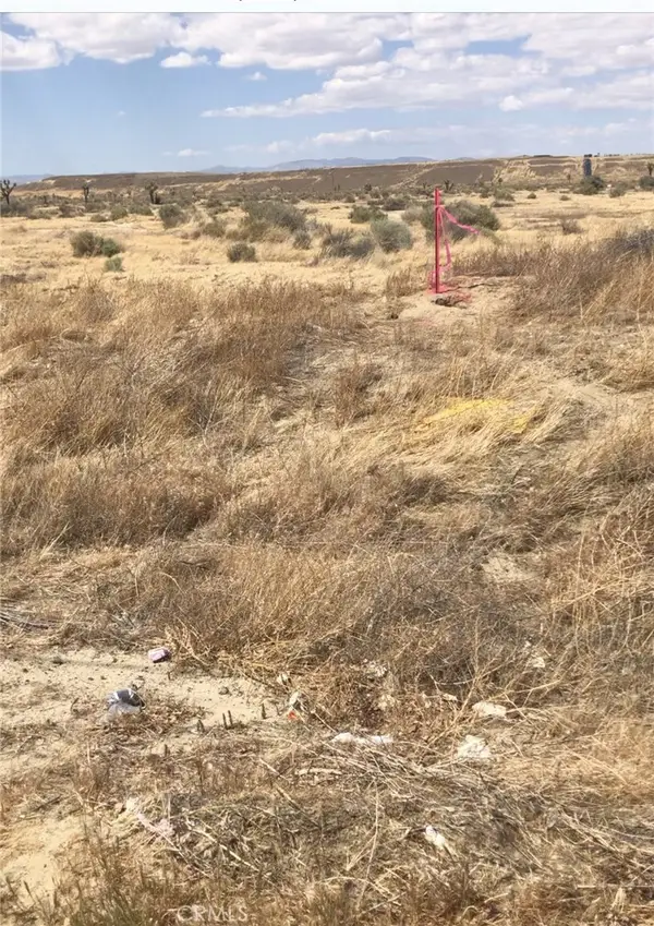 10 E Avenue G, Lancaster, CA 93535