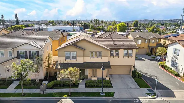 302 E Bridenbecker Avenue, La Habra, CA 90631