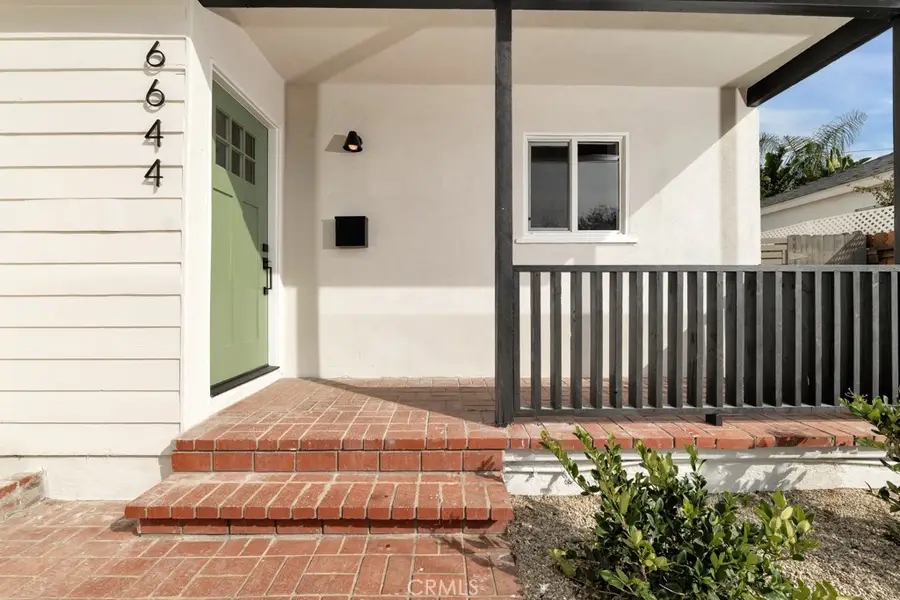 6644 Bothwell, Reseda, CA 91335 - #3