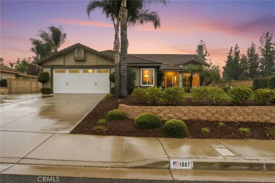 1087 Mission Grove N, Riverside, CA 92506 - #2