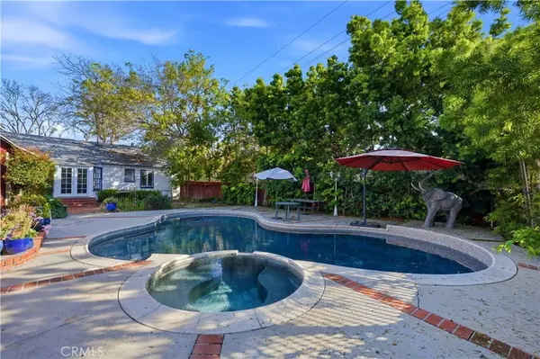 5203 E Abbeyfield Street, Long Beach, CA 90815