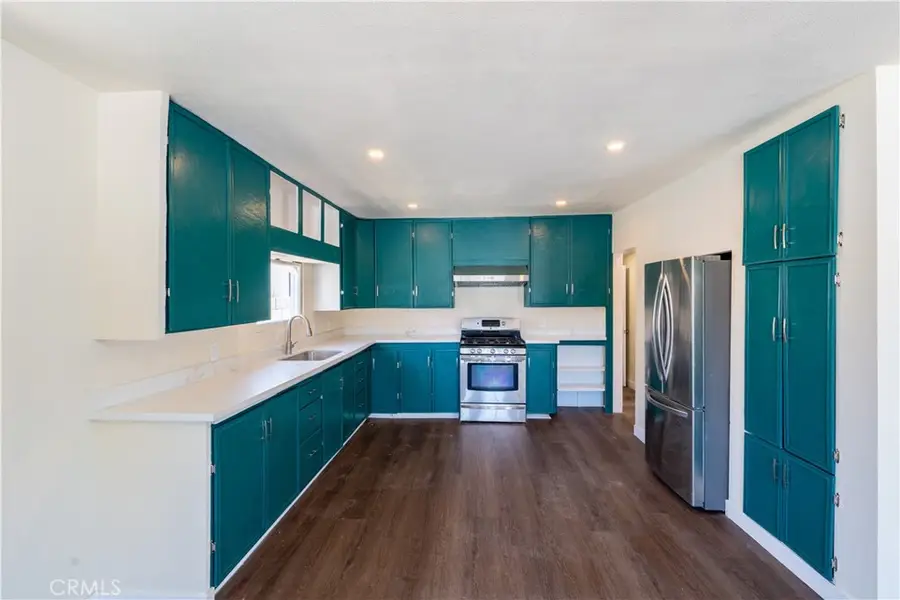 2123 La Verne, Highland, CA 92346 - #3