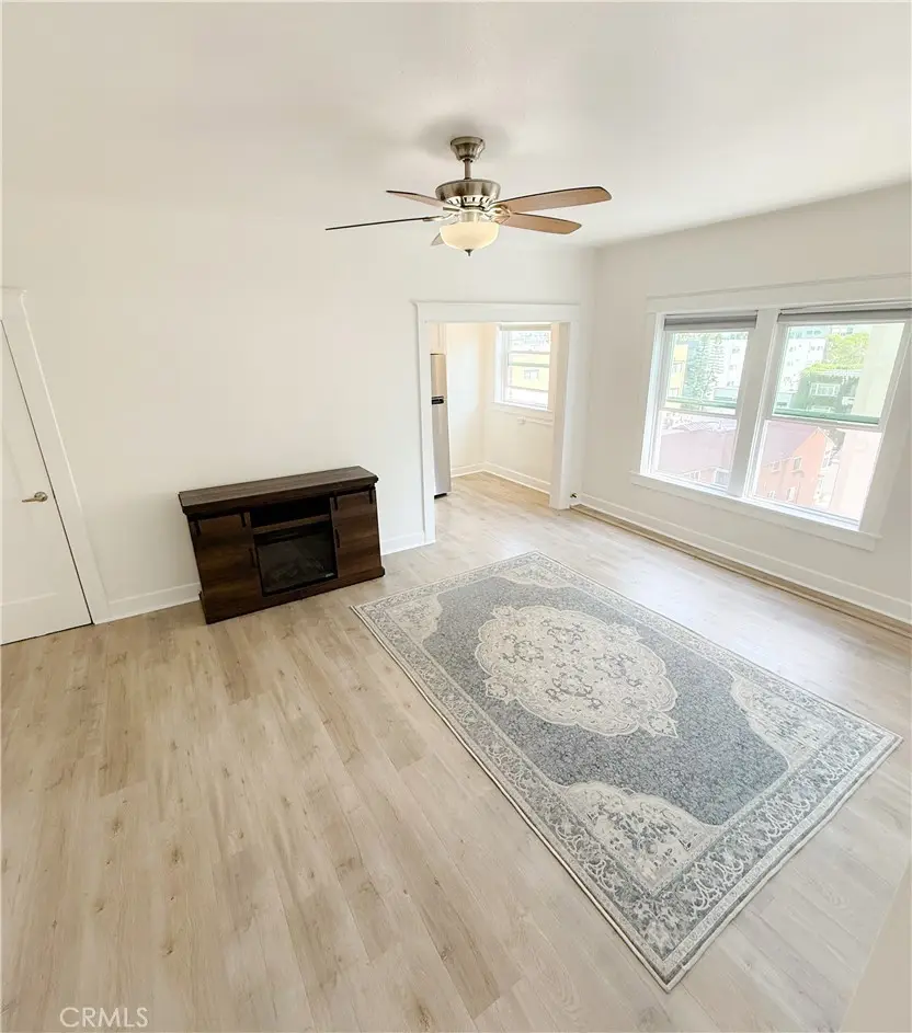 325 W 3rd #507, Long Beach, CA 90802 - #2