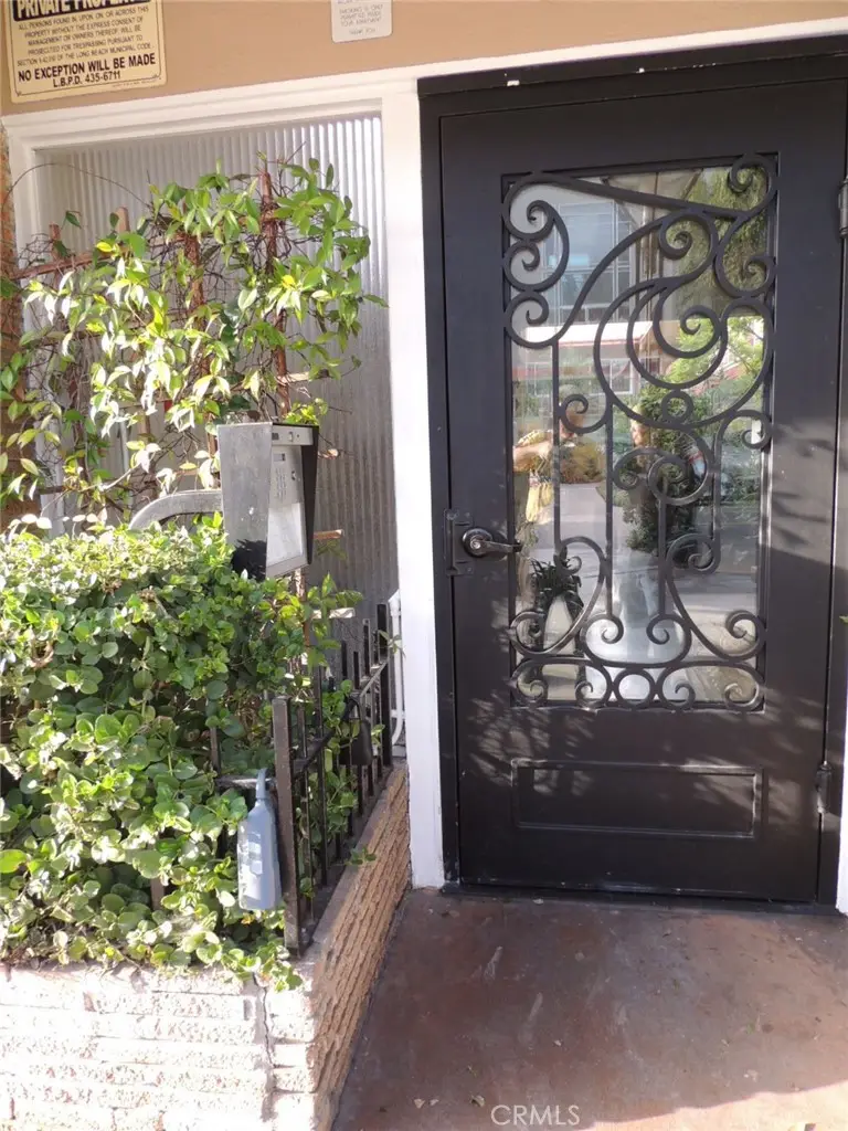 819 E 4th #1, Long Beach, CA 90802 - #3