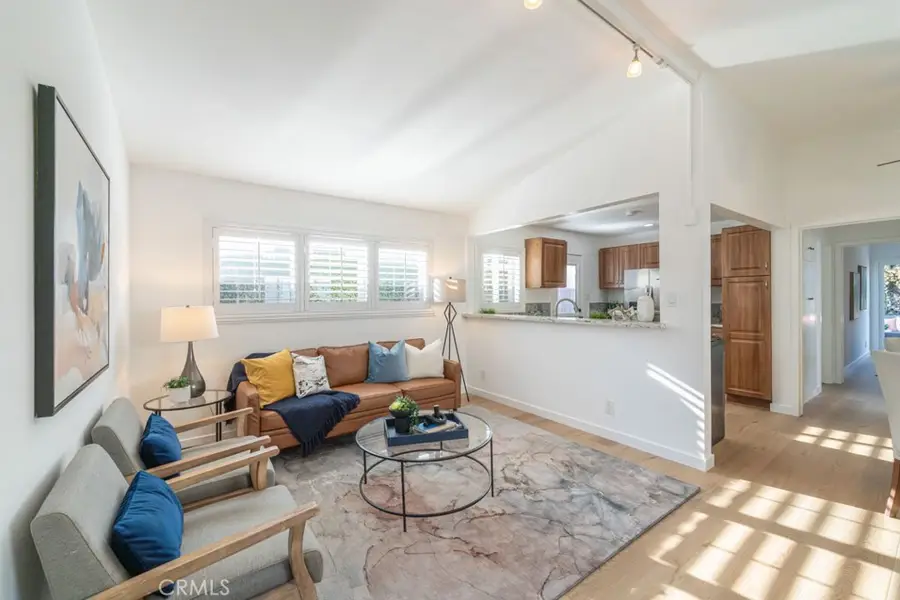 309 E Silva Street, Long Beach, CA 90805 - #2