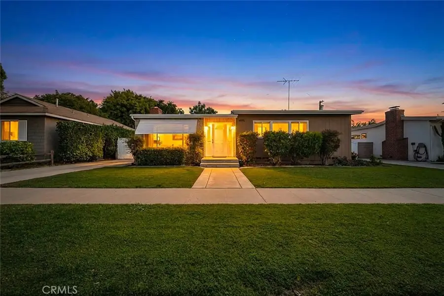 2660 Gondar Avenue, Long Beach, CA 90815 - #2