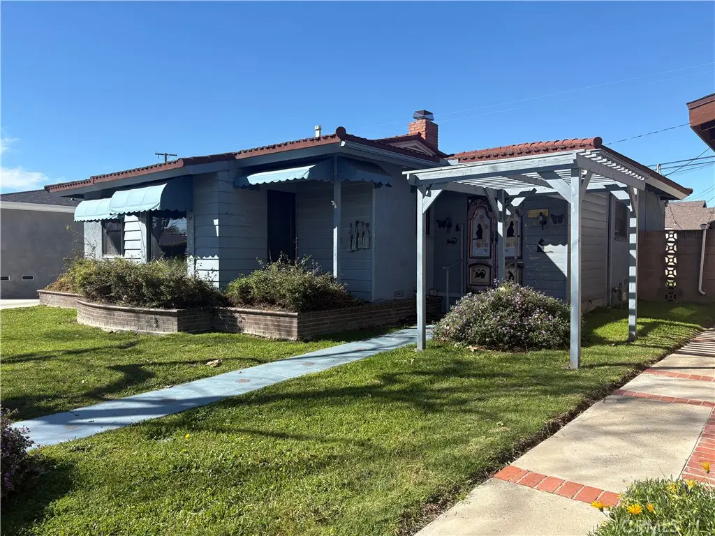 2703 Knoxville, Long Beach, CA 90815 - #1
