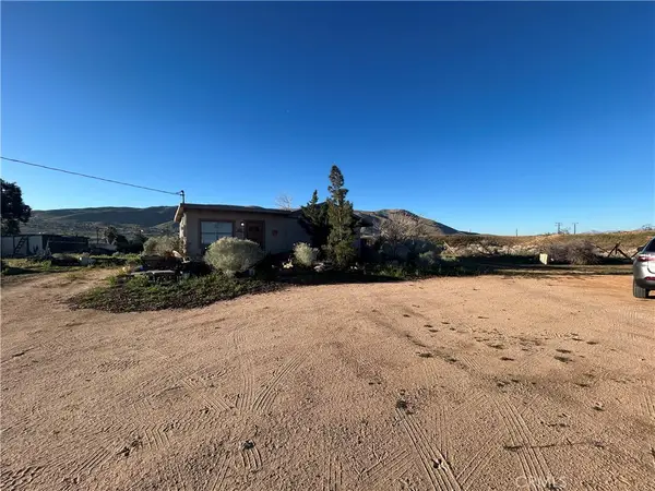 9878 Bella Vista, Apple Valley, CA 92308