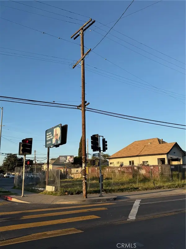 4366 Compton Ave, Los Angeles, CA 90011