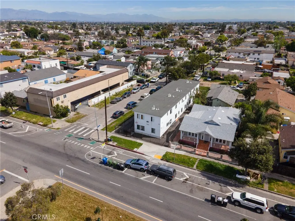 10500 S Broadway, Los Angeles, CA 90003 - #1