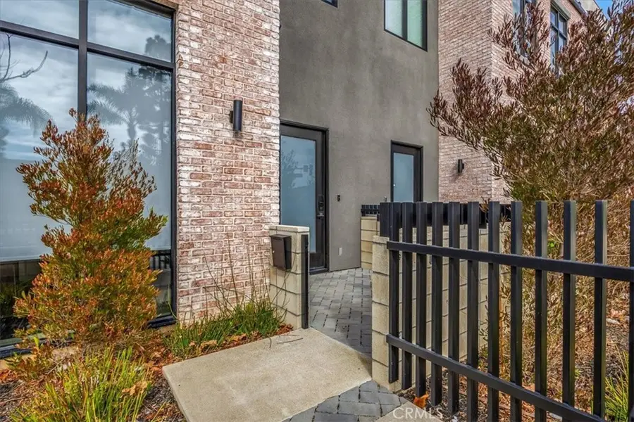 756 W 19th Street #B, Costa Mesa, CA 92627 - #2