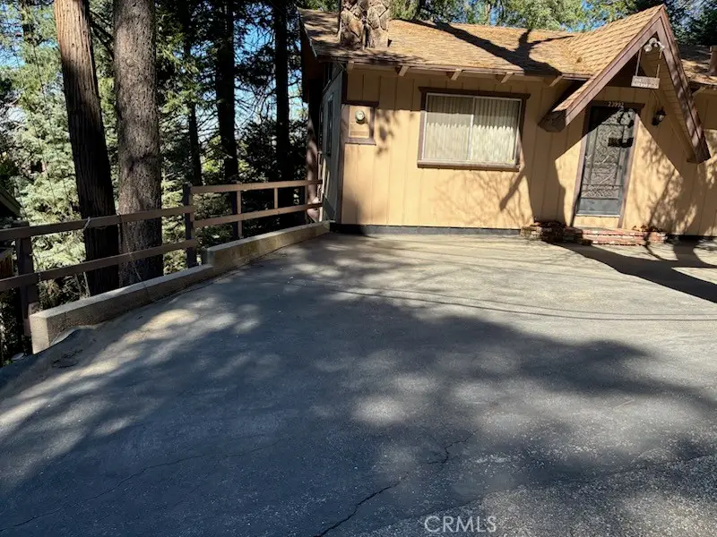 23992 Lakeview Dr., Crestline, CA 92325 - #3
