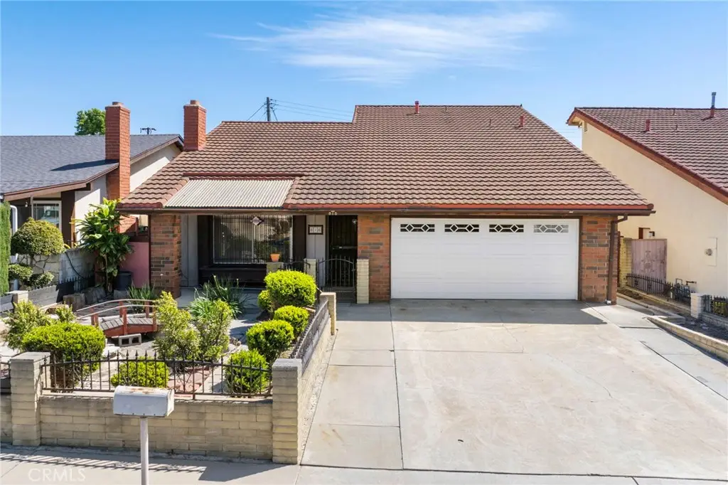 818 W 213th Street, Torrance, CA 90502 - #1