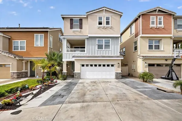 9701 Hawkeye Lane, Anaheim, CA 92804