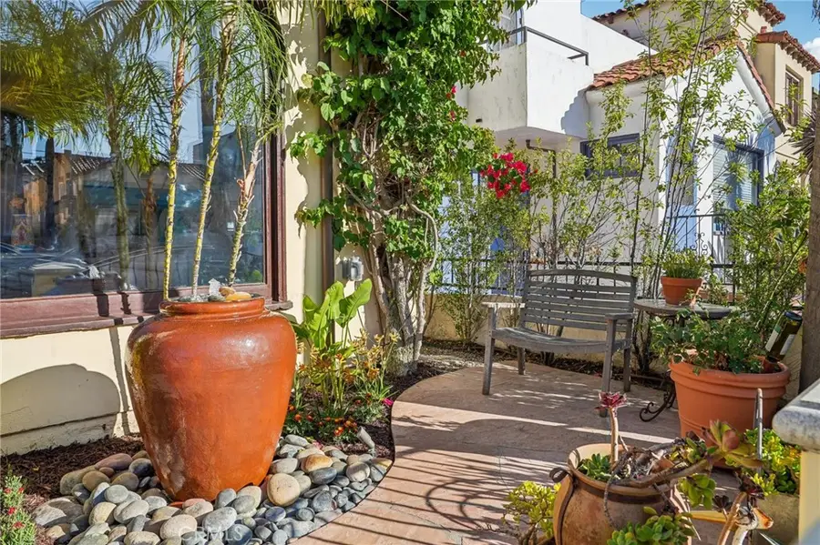 112 Santa Ana Avenue, Long Beach, CA 90803 - #3