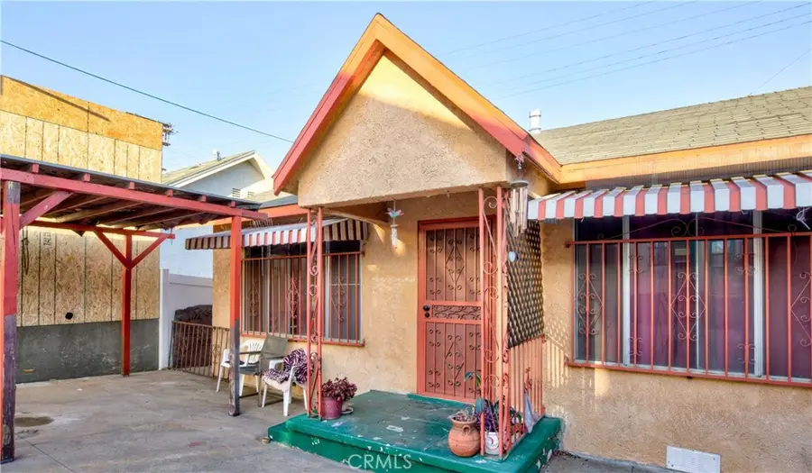 926 Spence, Los Angeles, CA 90023 - #2