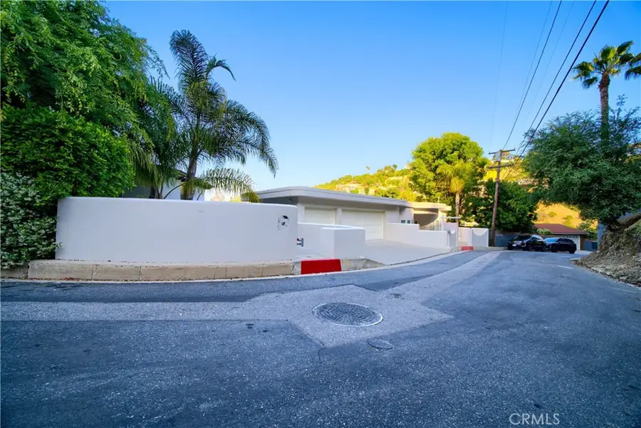 3964 Sumac Drive, Sherman Oaks, CA 91403 - #3