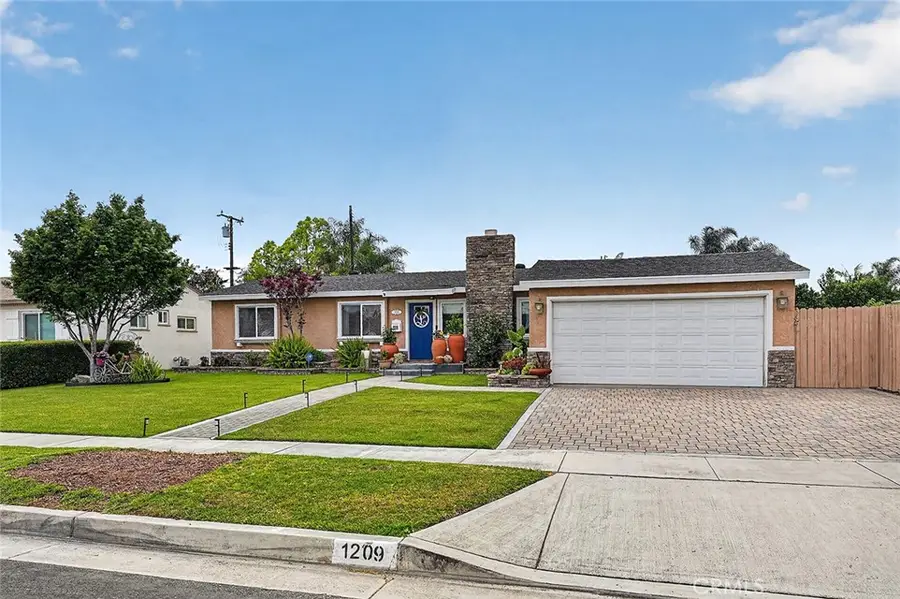 1209 S East Gates, Anaheim, CA 92804 - #3