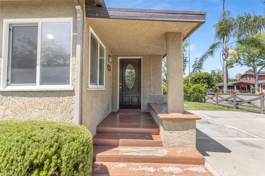 2114 Orange Avenue, Santa Ana, CA 92707 - #2
