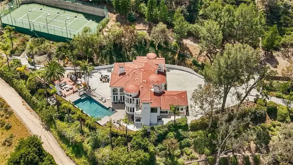 10696 Skyline Drive, North Tustin, CA 92705