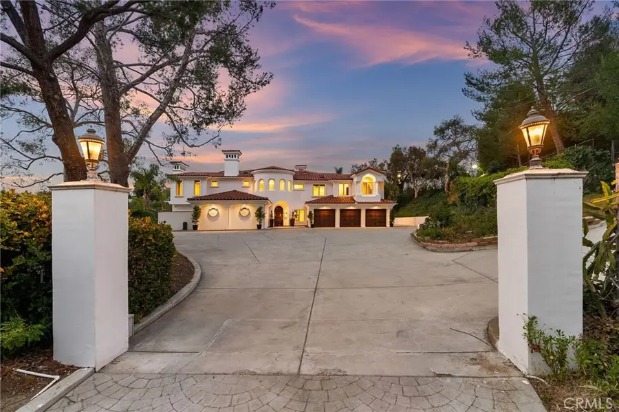 10696 Skyline Drive, North Tustin, CA 92705 - #2