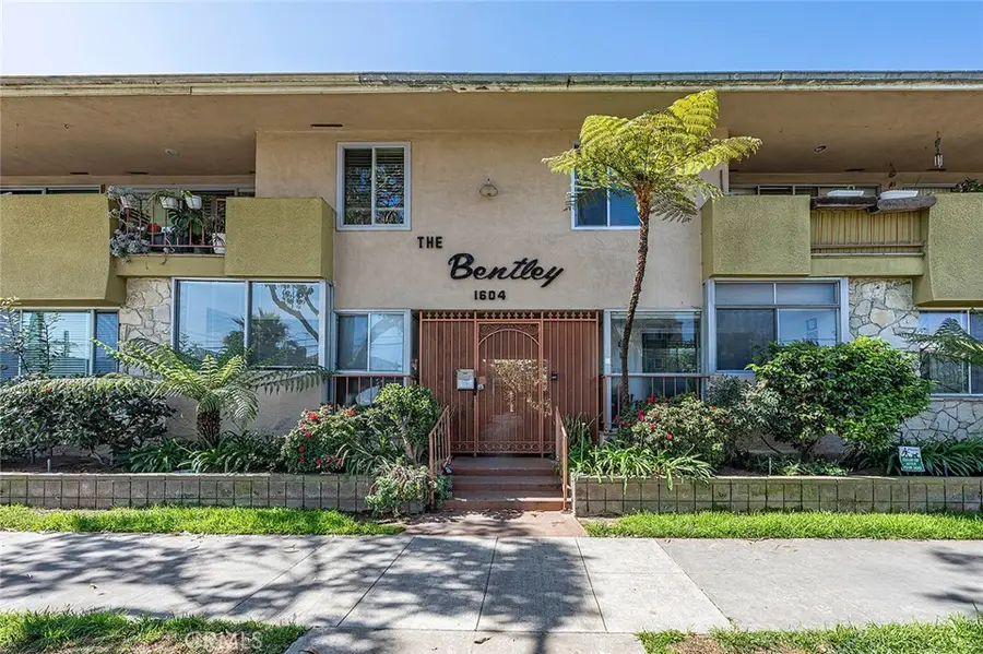 1604 2nd Street #1F, Long Beach, CA 90802 - #3