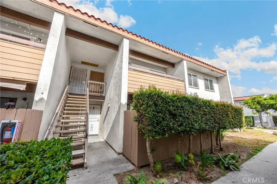 2521 W Sunflower Avenue #R8, Santa Ana, CA 92704 - #2