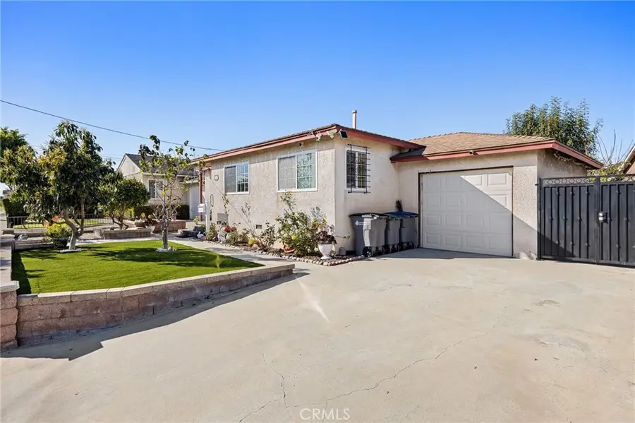 421 E 219th, Carson, CA 90745 - #2