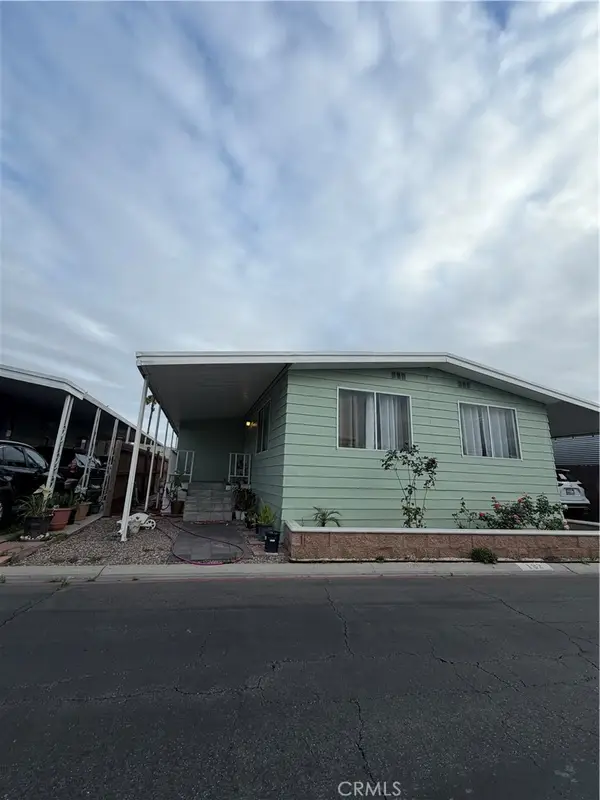 300 N Rampart St #182, Orange, CA 92868