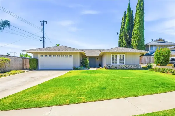 4561 School, Yorba Linda, CA 92886