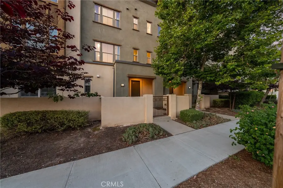 125 Mongoose, Irvine, CA 92618 - #3