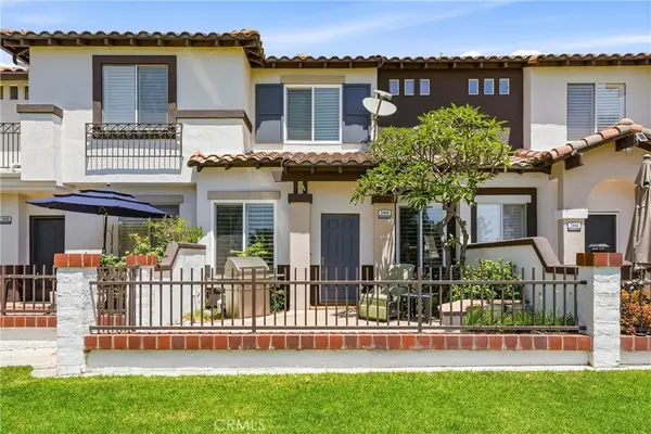 2444 Sunningdale, Tustin, CA 92782