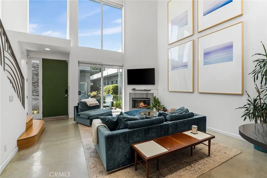 637 E 4th #B, Long Beach, CA 90802 - #1