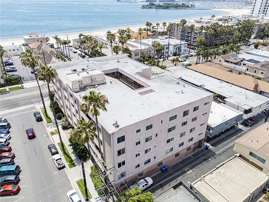 1635 E Ocean #C4, Long Beach, CA 90802 - #2
