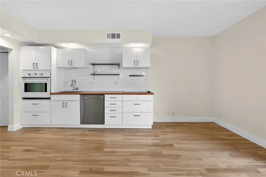 1131 Alta Loma #308, West Hollywood, CA 90069 - #3
