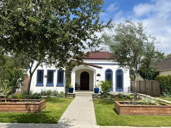 2421 Oakmont, Santa Ana, CA 92706