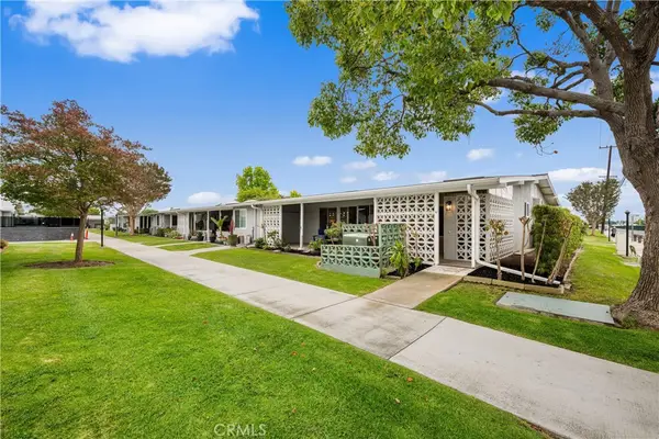 1562 Golden Rain Road #44G, Seal Beach, CA 90740