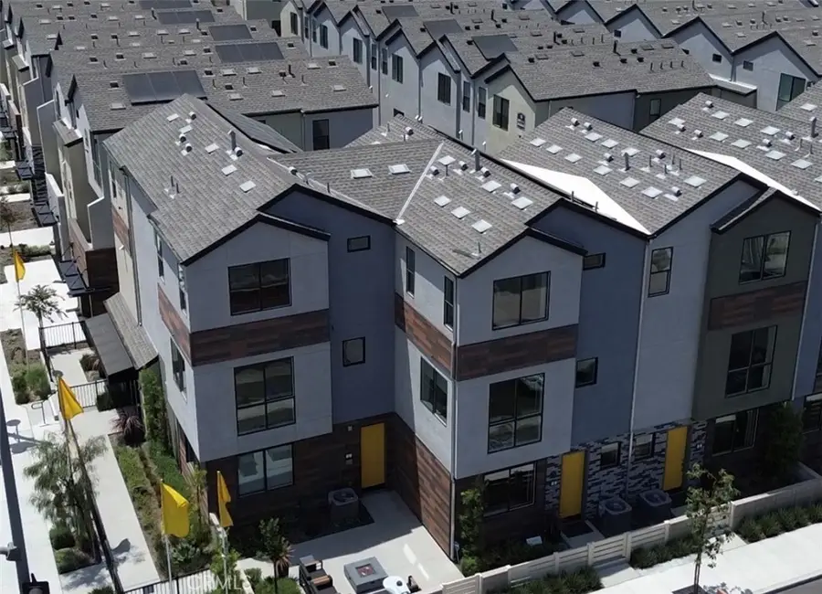 5876 Linden Ave #3, Long Beach, CA 90805 - #3