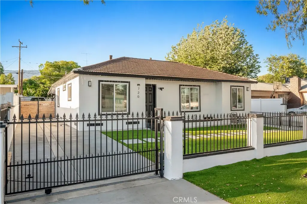 720 E 23 Rd, San Bernardino, CA 92404 - #1