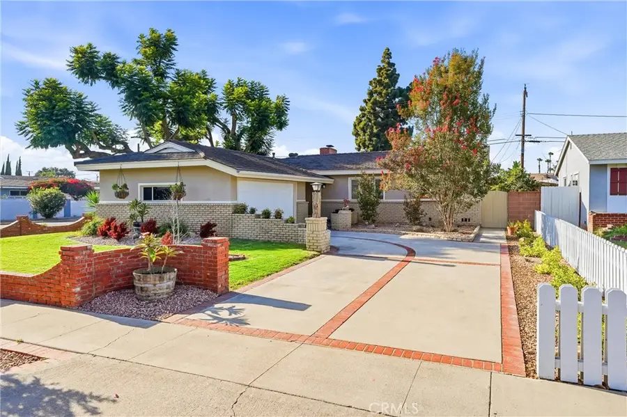 10051 Brookside Dr., Garden Grove, CA 92840 - #3