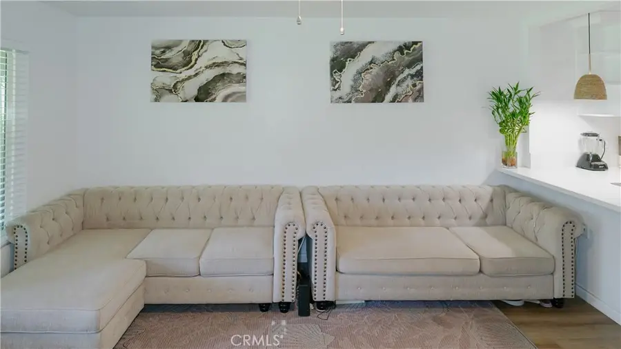 521 S Lyon #11, Santa Ana, CA 92701 - #3