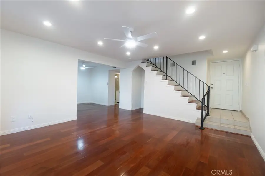 587 S College, Claremont, CA 91711 - #3