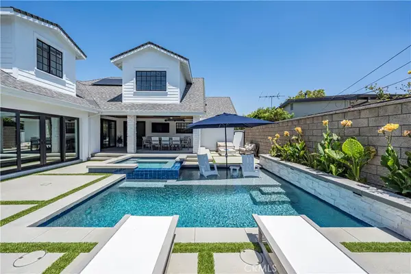 6440 E El Roble Street, Long Beach, CA 90815