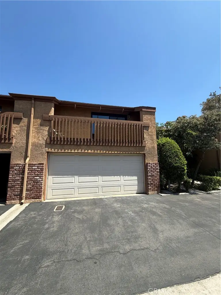 2286 Pacific #D, Costa Mesa, CA 92627 - #1