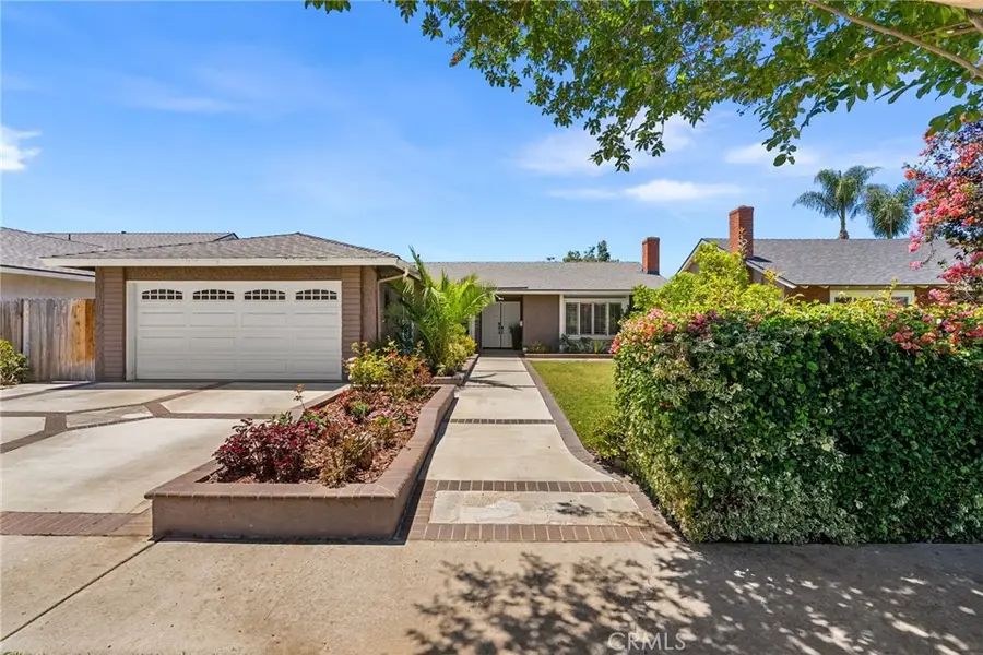 2118 Peachwood Lane, Santa Ana, CA 92705 - #2