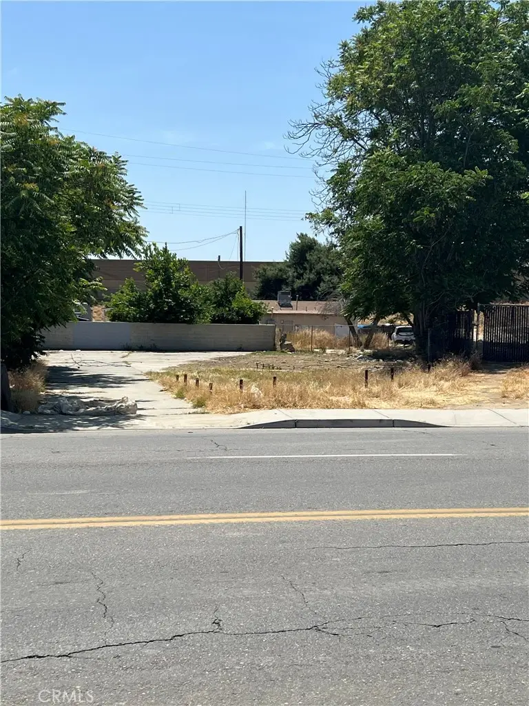 625 Brundage, Bakersfield, CA 93304 - #2