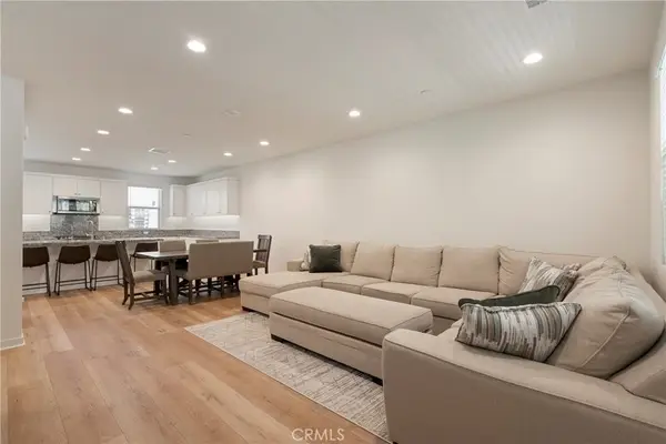 60 Sanctuary, Mission Viejo, CA 92692