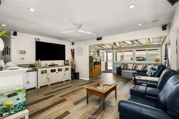 15732 Swan Lane, Huntington Beach, CA 92649